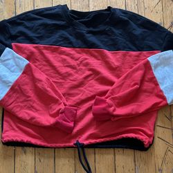 long-sleeve crop top sweatshirt