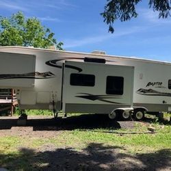 Keystone Raptor Toy Hauler 5th Wheel Trailer