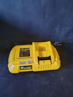 DeWalt fast charger