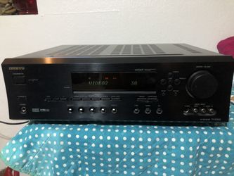 Onkyo receiver TX- SR502