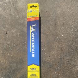28 Inch Michelin Windshield Wiper