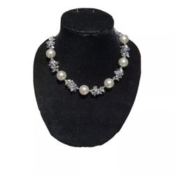Necklace And Bracelet Set With Swarovski Pearls And Austrian Crystal Beads 