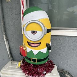 Christmas Minion Decor 