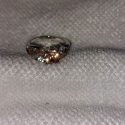 Sterling Silver Plated Ring With Caramel And White Stones 