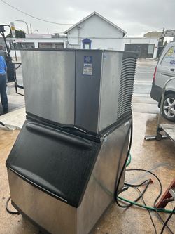 Manitowoc Ice Maker
