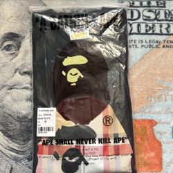 Burberry X Bape T-Shirt Size Medium 