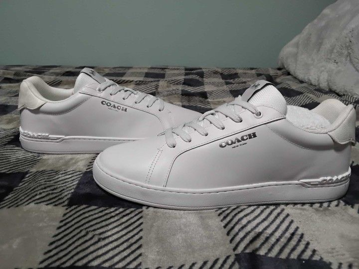 Men's Coach Size 10
