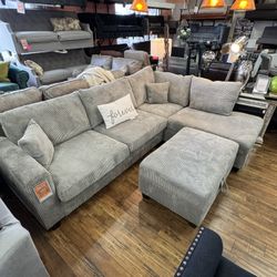 Sectional With Ottoman 