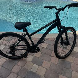 🚴‍♂️ FOR SALE: 21-Speed Schwinn Sidewinder Mountain Bike – Good Condition!