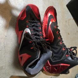 Nike LeBron 11 Basketball Shoes – Size 11