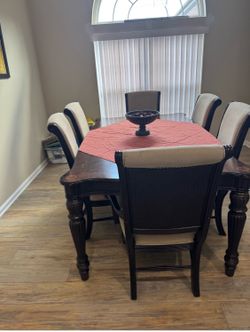 Dining room set