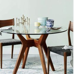 West elm Jensen Round Dining Table (42")