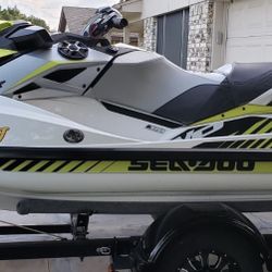 Title In Hand 2016 Seadoo Rxpx-300