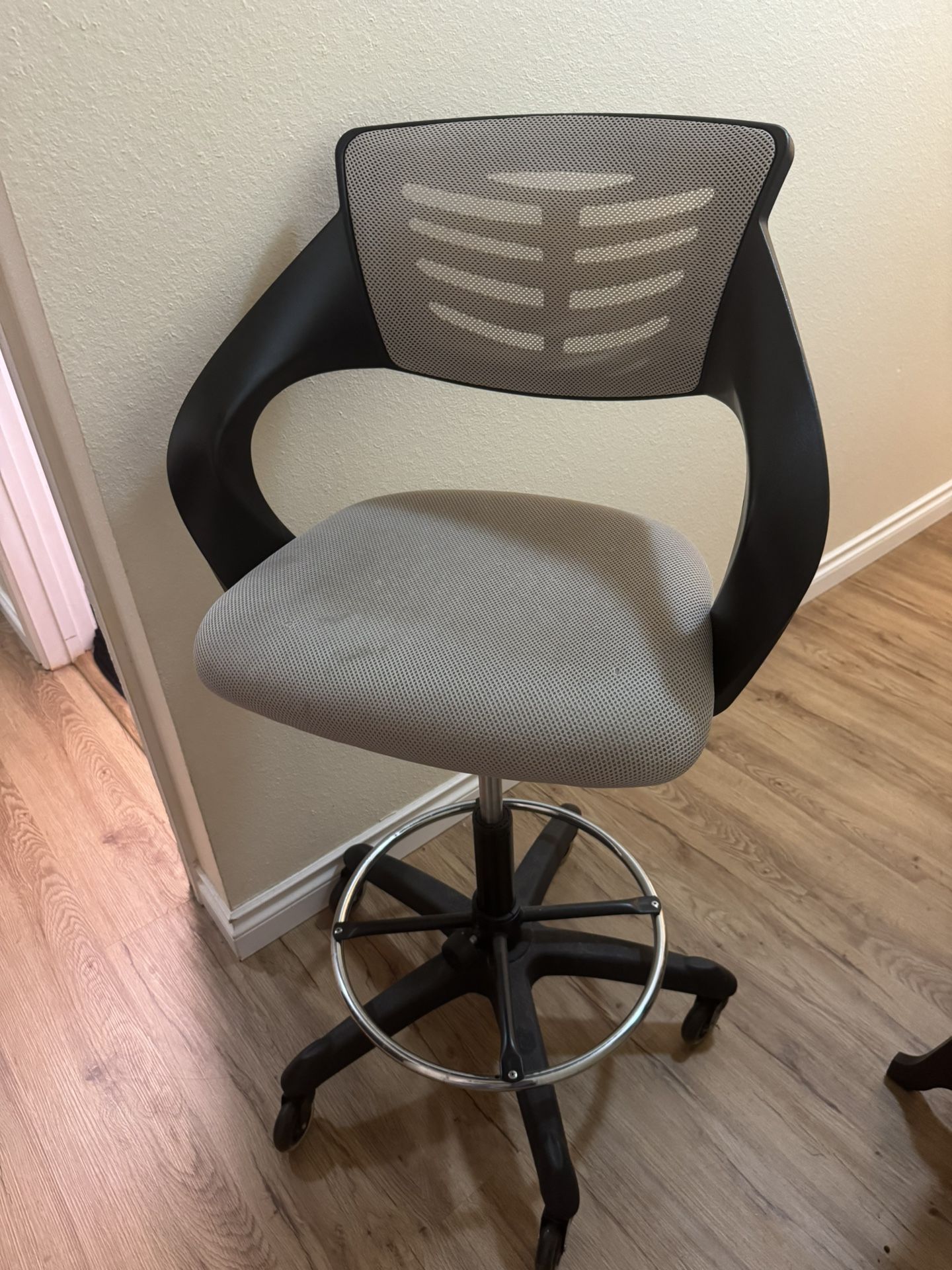 Tall Office Desk Chair