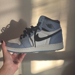 Nike Jordan 1 Retro High University Blue