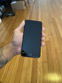 iPhone 7 Plus 32gb (UNLOCKED) excellent condition