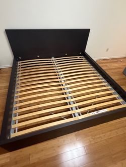 IKEA Malm King bedframe incl slatted base. mattress optional