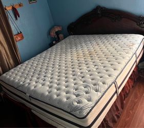King Size Mattress, box and rails