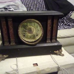 Old Clock 