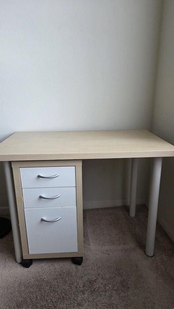 Table & Drawers set