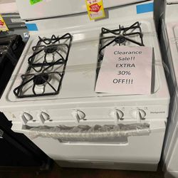 HOTPOINT RGBS330DRWW 30-in 4 Burners 4.8-cu ft Freestanding Gas Range 9RB