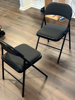 Foldable chairs