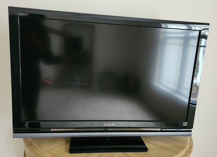 40-inch Sony Bravia LCD TV
