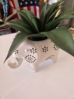Decorative Cermanic Artificial Elephant Planter
