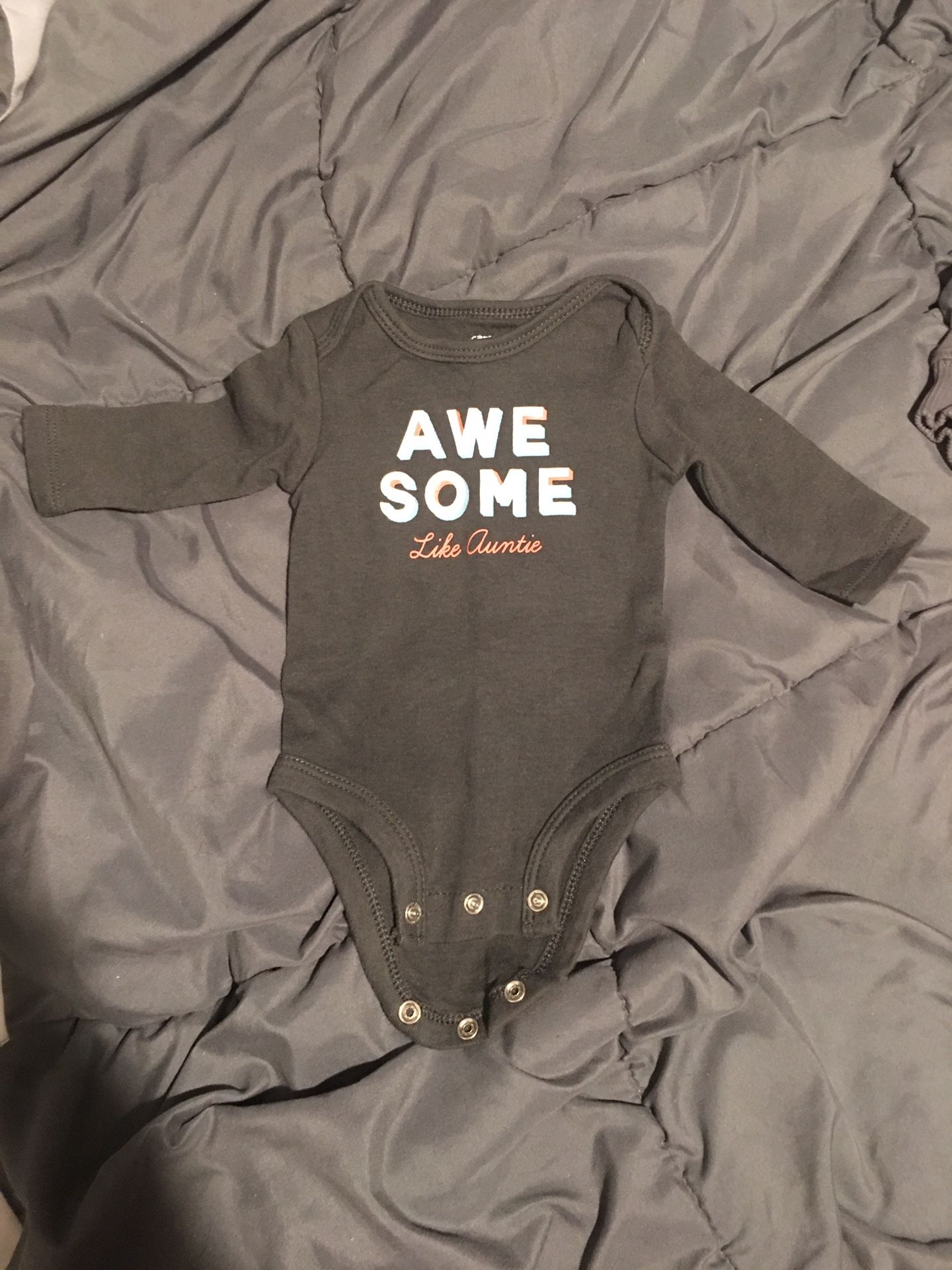 Long sleeves onesies nb-24months