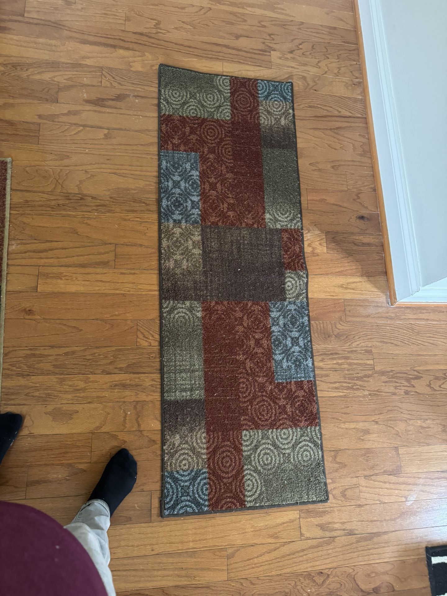 5 ft Runner Rug – Multi-Color Pattern
