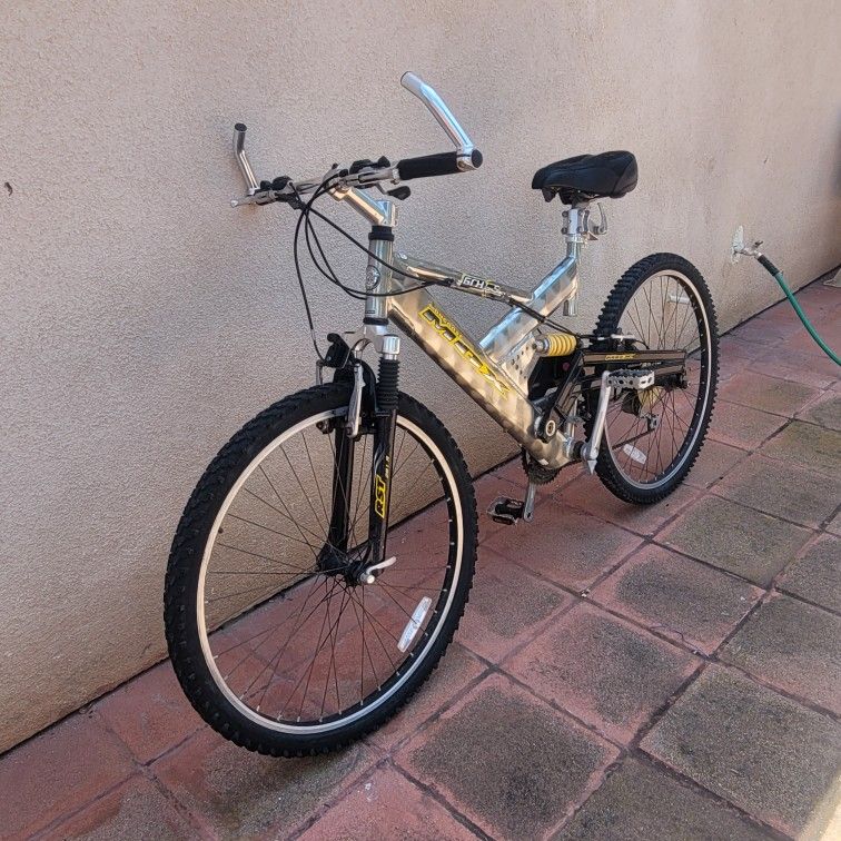 Mongoose MGX Grx 6.5 Mountain Bike for Sale in Escondido CA OfferUp