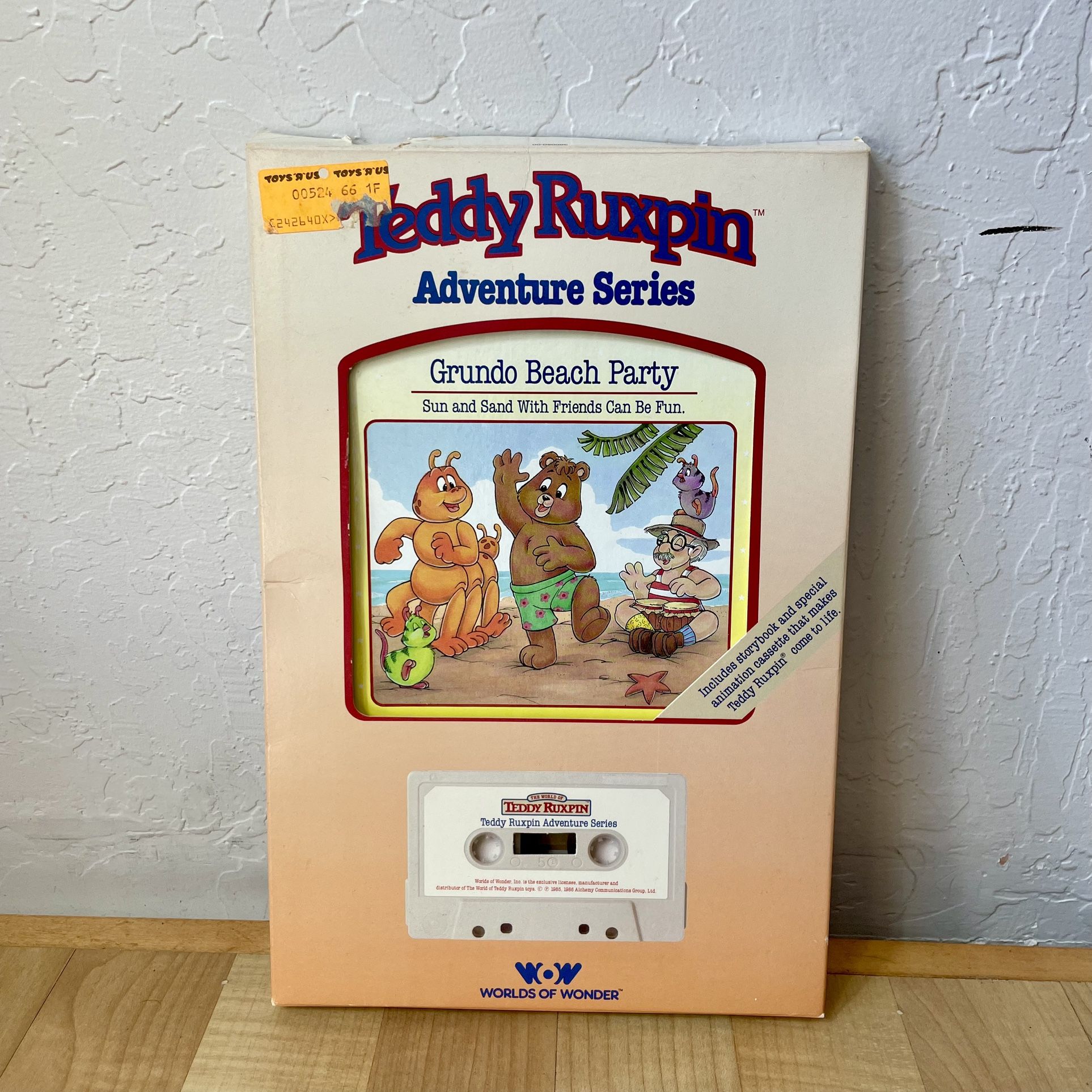 Vintage 1985 Worlds Of Wonder Teddy Ruxpin Adventure Series Grundo Beach Party