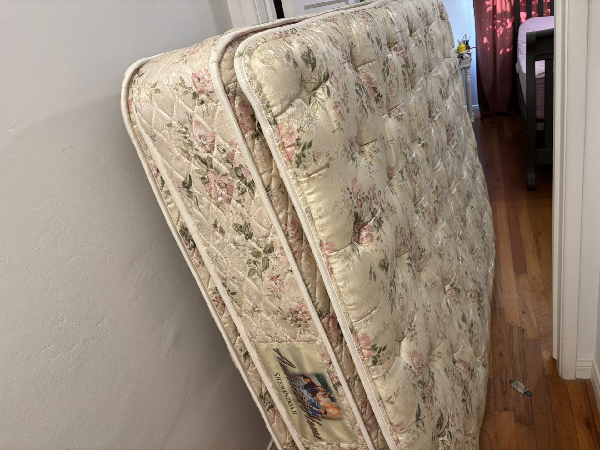 Clean Full Size Mattress