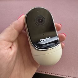 Owlet Cam 2 Baby Monitor – Excellent Condition – Complete Set