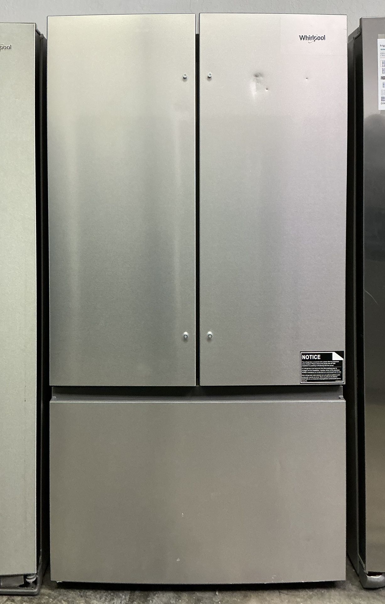 Whirlpool 36 inch 31 cu. ft. refrigerator w/ Ice Maker