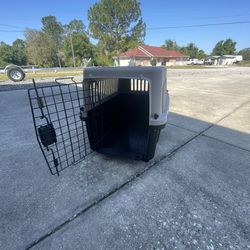 Dog + Cat Kennel / Crate 