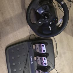 Logitech G920 Driving Force Racing Wheel and Floor Pedals, Real Force Feedback, Stainless Steel Paddle Shifters, Leather Steering Wheel Cover for Xbox