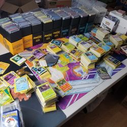 400 Pokemon Cards in Elite Trainer Box 