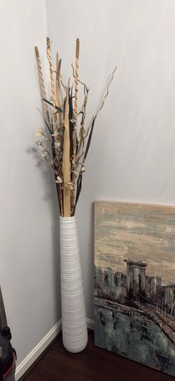Large vase durable