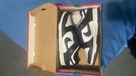 Panda dunks size 9