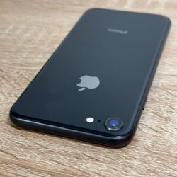 iPhone 8 - Unlocked - 64GB 