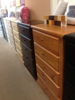 Pinewood Dresser