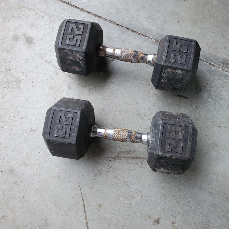 Pair Of 25lb Dumbells For Gym Working Out Rubber