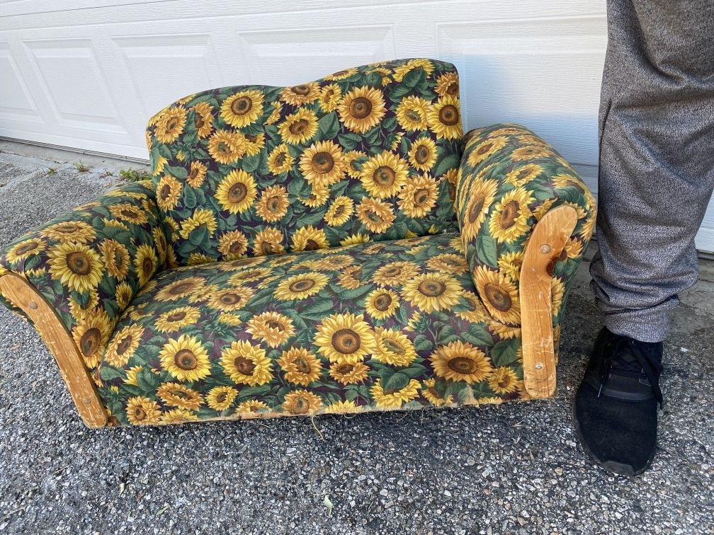 Kids Floral Rocking Sofa