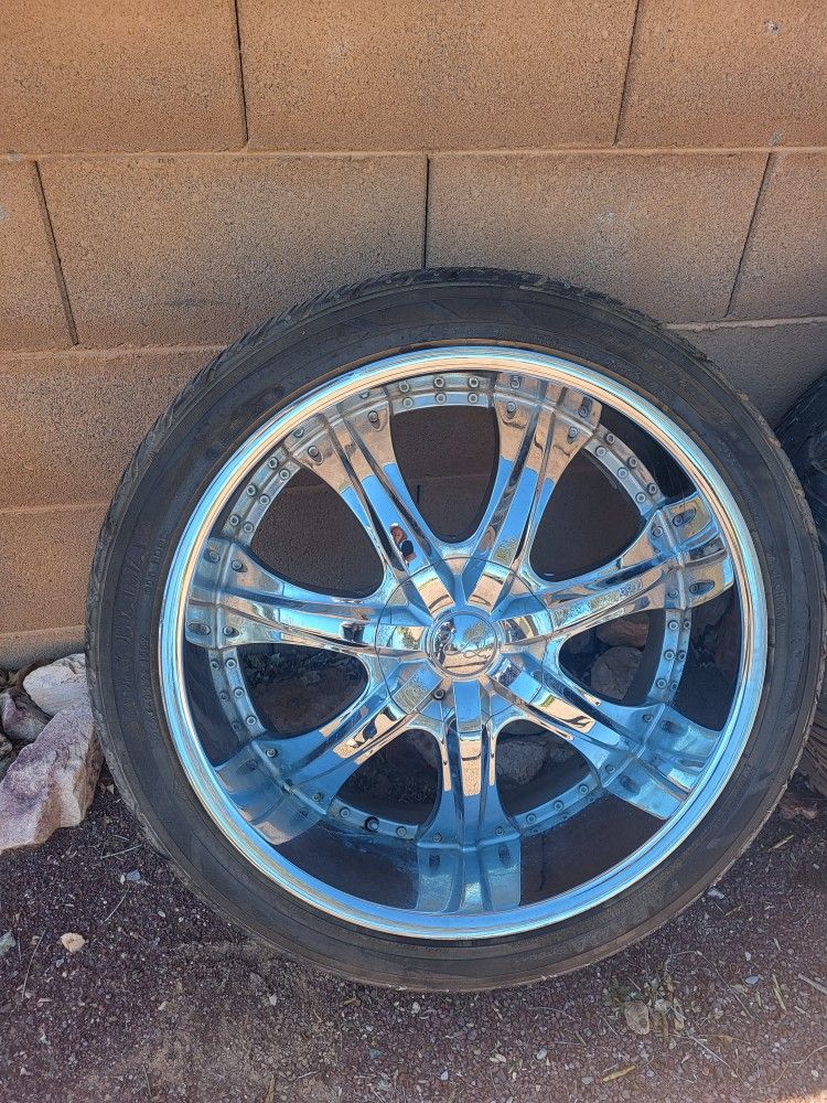 $400 4 Chrome U2 35 Rims Wheels 22x9.5 And 6x5.5 Bolt Pattern