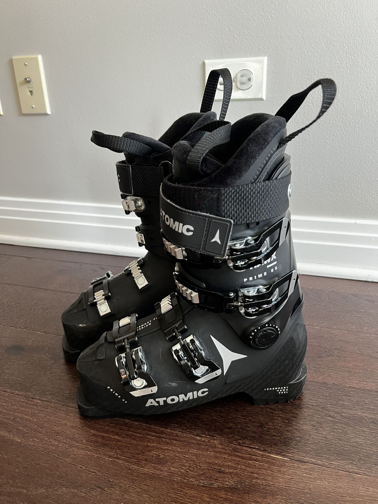 Beginner Ski Boots For Sale - Size 7