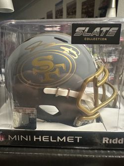 Vernon Davis Signed San Francisco 49ers Riddell Slate Speed Mini Helmet Beckett