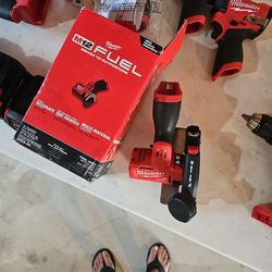 Milwaukee Fuel M12 3" Cut Off Tool
