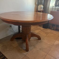 Kitchen Table With Removable Leaf (very Sturdy!)