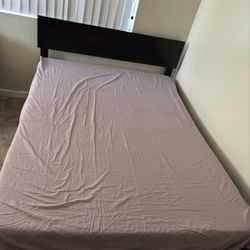 Full Bed With Twin Pull Out 